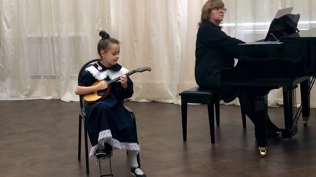 Яшина Пелагея 8 лет 2 класс С.Фёдоров «Блюзовая улыбка » смотреть онлайн