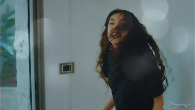 Нарэ и Санджар • Пошел вон • Дочь посла