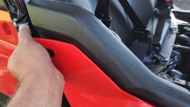 SCAM 2022 Honda Pioneer Deluxe package! Deluxe vs Trail and walk around смотреть онлайн