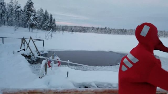 FI1801 ROVANIEMI NEAR RANUA ZOO ICE LAKE FLOATING 09 смотреть онлайн