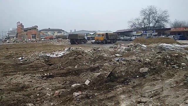 Нальчик.Зеленый базар. Сломали здание по улице Толстого! 11декабря 2020. смотреть онлайн