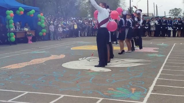 Песни от выпускников школы #49 смотреть онлайн