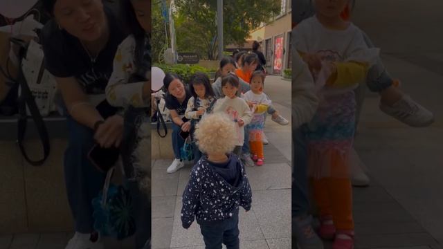 ПОДАРИ МНЕ ПЕРВЫЙ ТАНЕЦ Я ПО ВСЮДУ ИНОСТРАНЕЦ?? смотреть онлайн