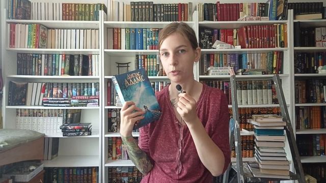 ПЕРЕСТАНОВКА НА КНИЖНЫХ ПОЛКАХ//убираем лишнее смотреть онлайн