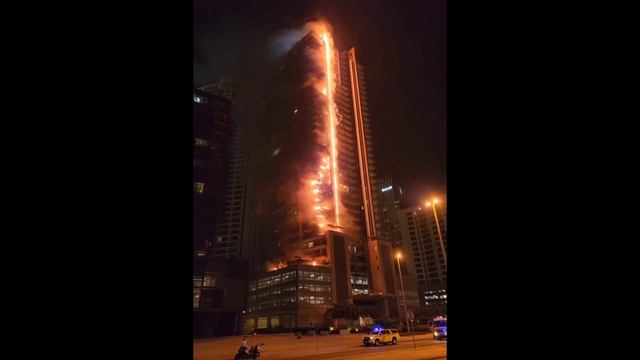 Emaar Dubai пожар в небоскребе Дубай сегодня Emaar's High-rise Building Is On Fire