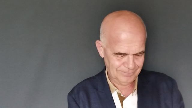 ПРОДАВЕЦ ВИНА Артемий Корочков смотреть онлайн