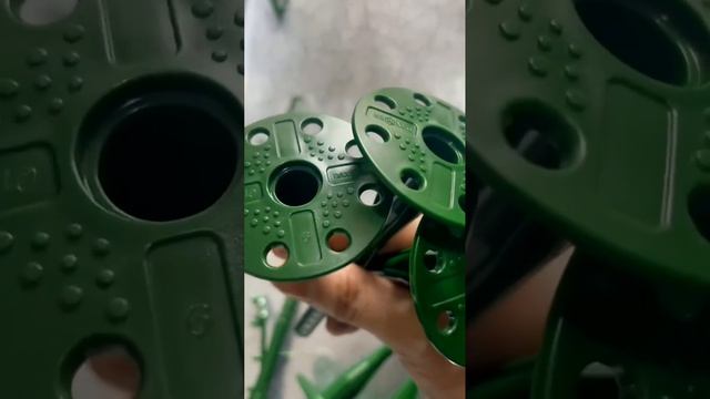 plastic insulation anchor （Теплоизоляционный гвоздь ） смотреть онлайн