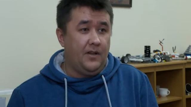 Военному искусству в Арктике обучают детей смотреть онлайн