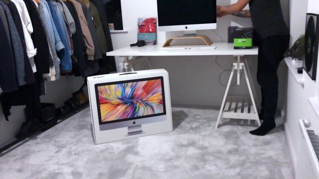 Apple 27" iMac Late 2017 with Thunderbolt 3 USB-C Unboxing смотреть онлайн