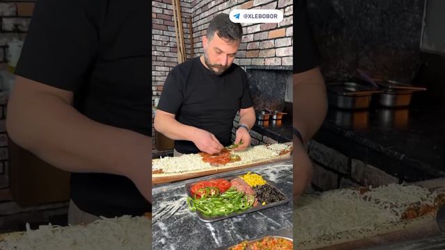 Гигантский смешанный лаваш длиной 3 метра. Во время моей поездки в Османие в прошлом месяце я зашел смотреть онлайн