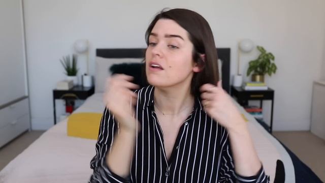 Five Minute Textured Waves Hair Tutorial | THE DAILY EDIT | The Anna Edit смотреть онлайн