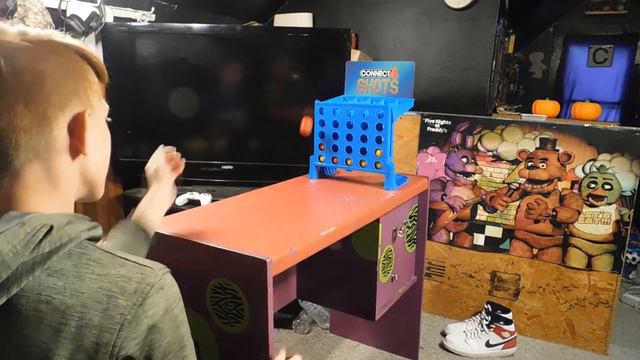 Connect 4 Shots!!! (Review) How to play this game! смотреть онлайн