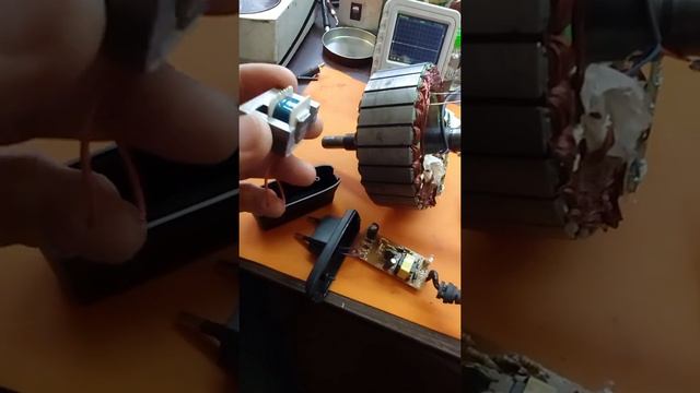 Проверка межвиткового замыкания двигателя. Замыкание одного витка. Часть 1.