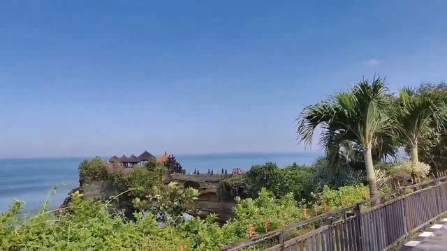 Храм Танах Лот. Поездка в Храм. смотреть онлайн