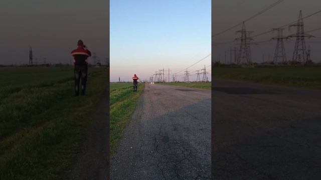 Peugeot 301 1.6VSPeugeot 407 2.0.