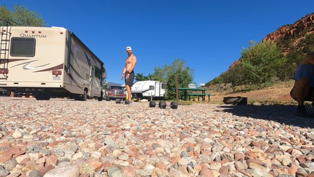 Workout of the Week - Straight DT DB Style смотреть онлайн