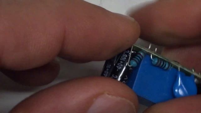 Fluorescent Tube Starter Teardown (Circuit and Everything) смотреть онлайн