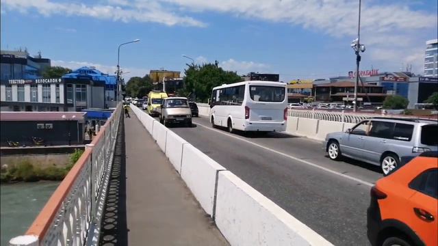 Автомобильный мост через реку Мзымпта, Сочи, Сириус смотреть онлайн
