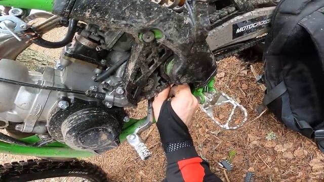 Отвалилась Лапка На Китайском 2Т Во Время Езды / Koshine Xn 105 / Покатушки на питбайке смотреть онлайн