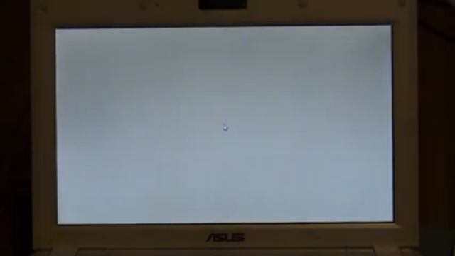 Ubuntu 8.04 Netbook Remix on Asus eee pc 900 смотреть онлайн