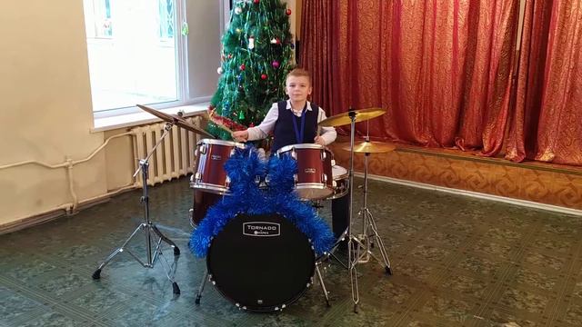 Брагин Артём Ильич, участник коллектива "РИТМ" - «Jingle Bells» смотреть онлайн