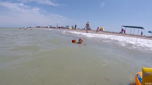 На Бакальской косе хорошо. Крым 2021г смотреть онлайн