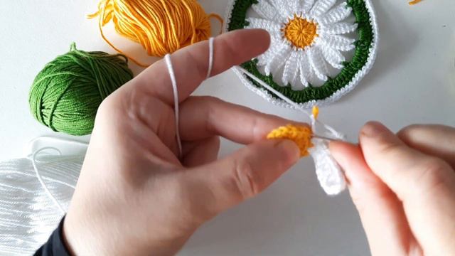 Tığ işi papatya bardak altlığı yapılışı 💛english/español/portuguese subtitles смотреть онлайн