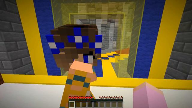 Minecraft Royal Family : RAMONA BECOMES QUEEN! w/Little Kelly & Little Carly смотреть онлайн