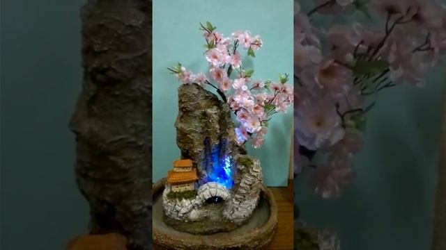 Настольный фонтан с сакурой, домиком и подсветкой смотреть онлайн