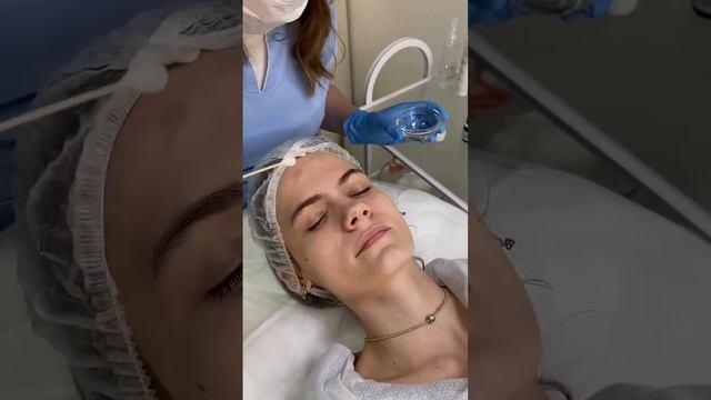 Пилинг в слоне красоты "САЛЮТА" смотреть онлайн