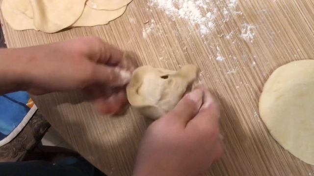 Как лепить МАНТЫ. Тесто БЕЗ ЯИЦ смотреть онлайн