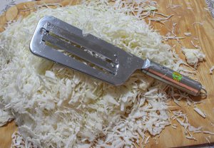 Шинковки для капусты топорик Рома два лезвия