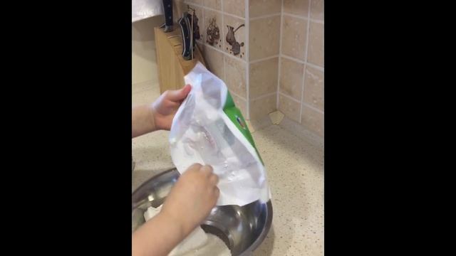 Воздушные блинчики с творожной и маковой начинками смотреть онлайн