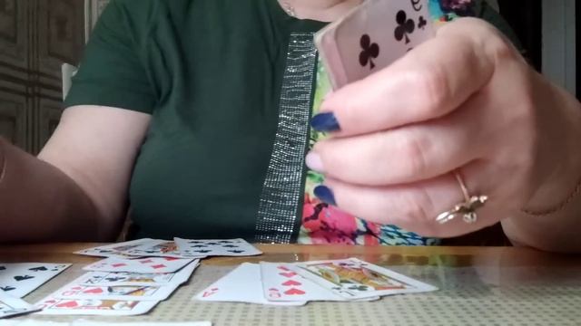 Расклад для Червовой Дамы на игральной колоде. смотреть онлайн