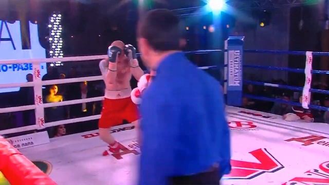 Жара?Радик Григорян vs Иван Скрипачев. Профессиональный бокс. Шоу GLADIATOR Анапа, 2 марта 2019 смотреть онлайн