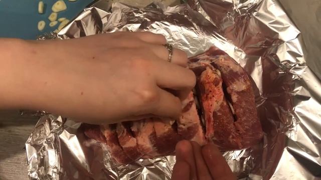 Рецепт-как легко приготовить "Свинина в духовке" смотреть онлайн