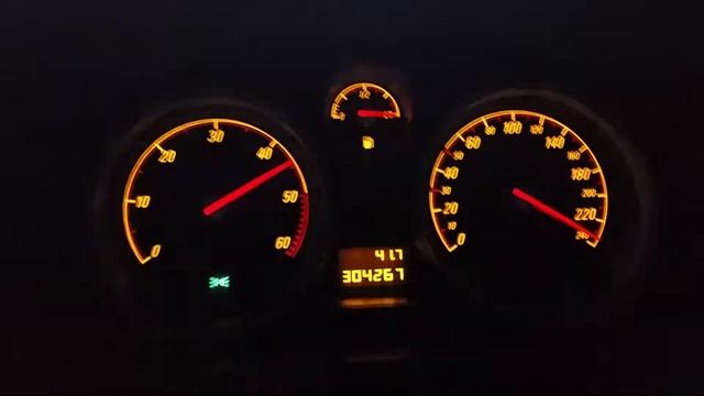 Opel Zafira B 1.9 CDTI max speed 240kmh смотреть онлайн