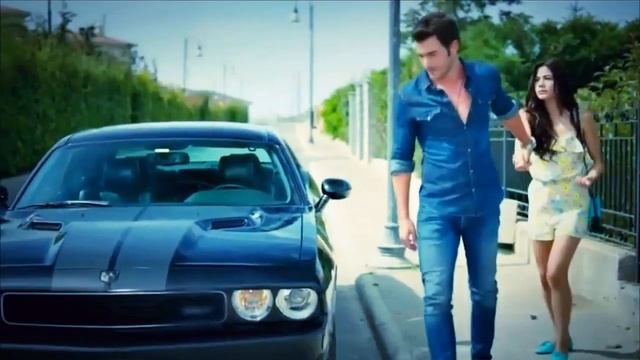 Красивая турецкая песня (до слёз) смотреть онлайн