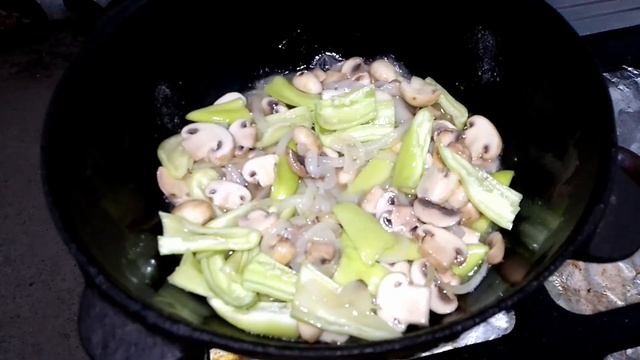 Грибы шампиньоны с картошкой (как готовить вкусно) - Qo'ziqorin tayyorlash (kartoshka bilan) смотреть онлайн