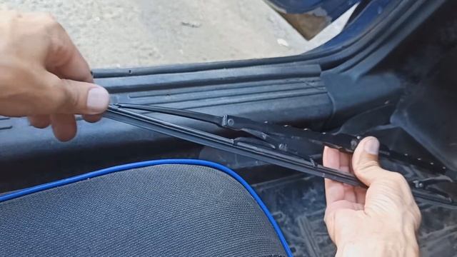 Замена резинок дворников. Меняем резинки на каркасных щетках стеклоочистителей. смотреть онлайн