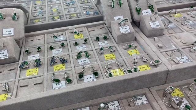 Дочка сдала экзамены - пора за подарками в "585 золотой" смотреть онлайн