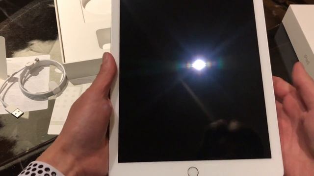 Unboxing iPad 9.7"(2018)...y Smart Cover смотреть онлайн