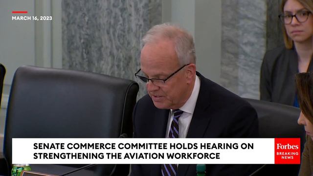'How Much Opportunity And How Much Challenge We Have': Jerry Moran Highlights Aviation Struggles смотреть онлайн