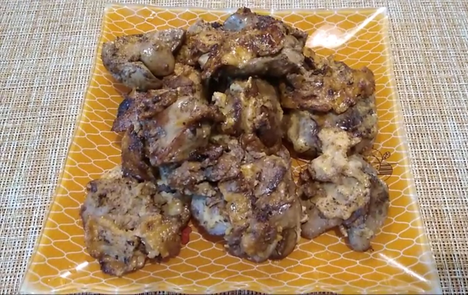 Куриная печень в кляре.mp4 смотреть онлайн