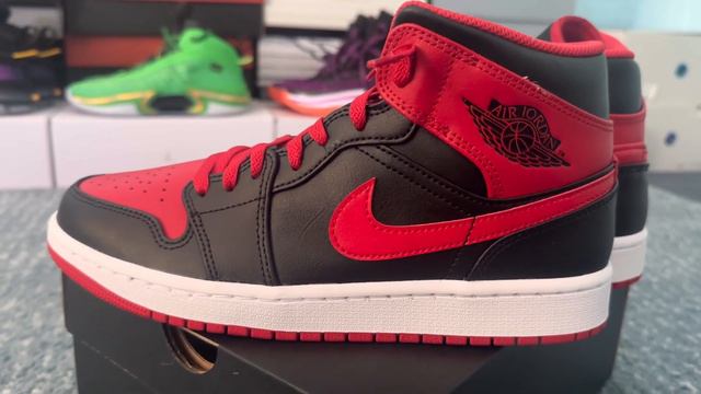 UNBOXING AIR JORDAN 1 MID BRED 2023 AND ON FEET