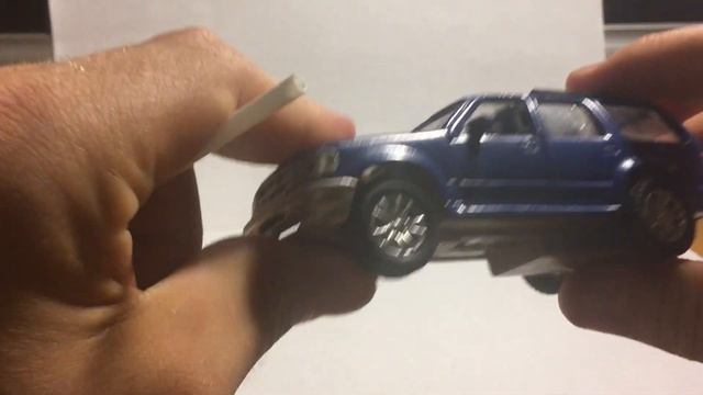 Обзор масштабной модели Ford Explorer от WELLY 1:39/Review on scale model Ford Explorer by WELLY смотреть онлайн