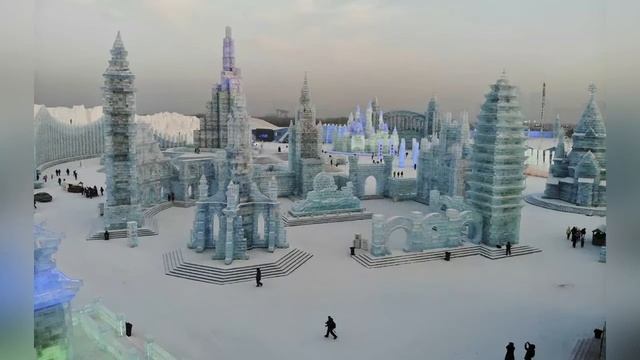 Красочный фестиваль снега и льда в Харбине. смотреть онлайн