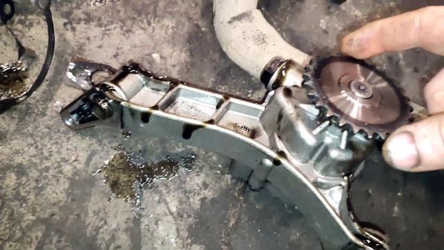Фокус не удался. Пришлось разобрать мотор. смотреть онлайн