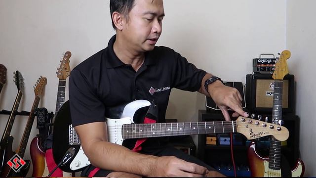 Fender Squier Mini Strat REVIEW смотреть онлайн