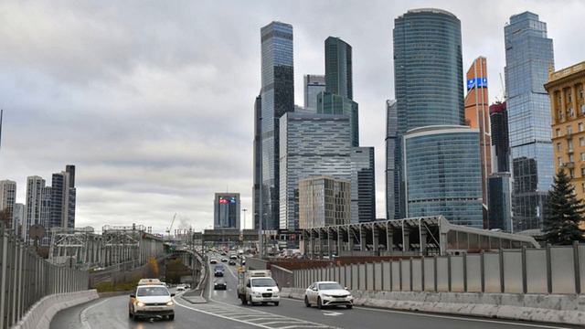 Москва оказалась в зоне влияния ложбины североатлантического циклона смотреть онлайн